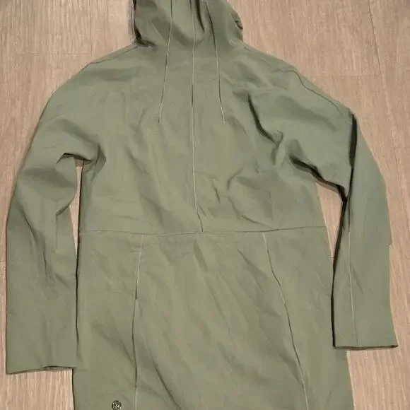 Lululemon Glyde Along Softshell Jacket 8 Green Twill - Picture 4 of 9